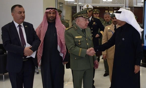 الفريق أول شنقريحة يواصل زيارته الرسمية إلى المملكة العربية السعودية