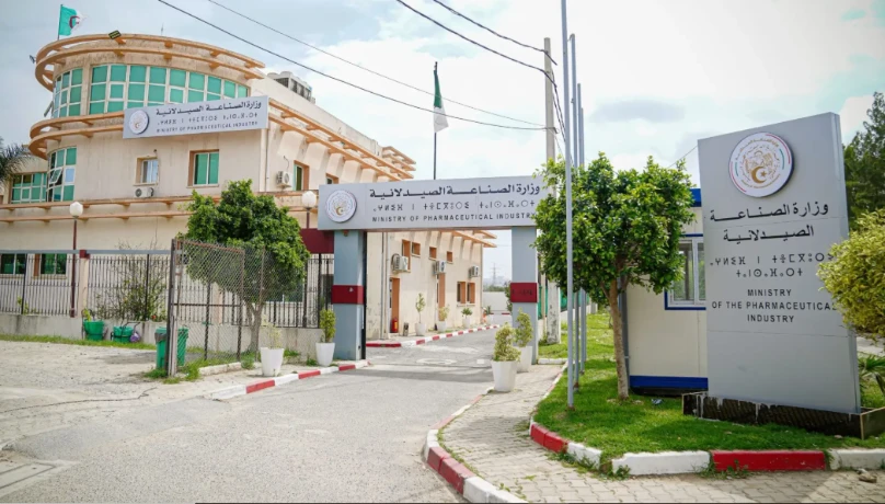 صناعة صيدلانية:  قويدري يبحث أفاق التعاون والشراكة مع سفير اسبانيا  بالجزائر