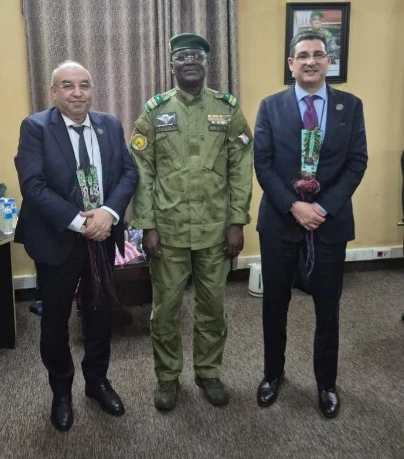 قويدري يبحث بنيامي مع وزير الصحة النيجري سبل تعزيز  التعاون الثنائي