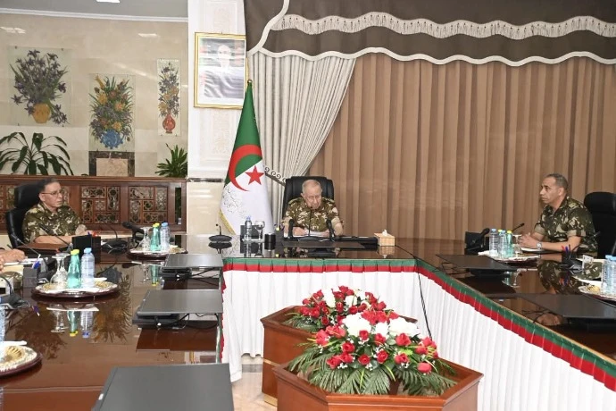 الفريق أول السعيد شنقريحة يشرف على تنصيب المدير المركزي لأمن الجيش
