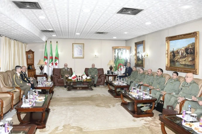 الفريق أول السعيد شنقريحة يستقبل رئيس أركان الجيش البري الإيطالي