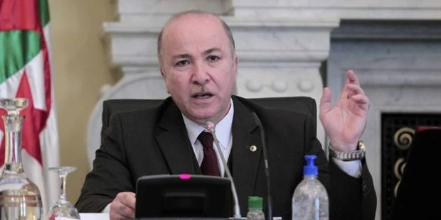 الذكرى المزدوجة ل24 فبراير: الوزير الأول يشرف على تدشين مركز فصل و ضغط  النفط والغاز بحاسي قطارة