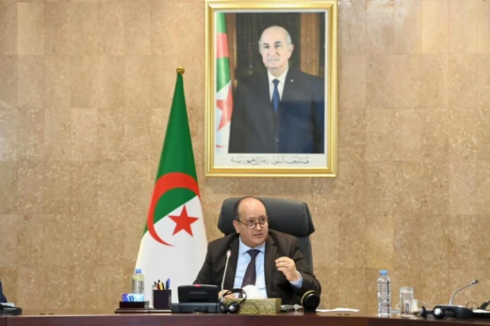 الوزير الأول يترأس اجتماعا للمجلس الوزاري المشترك خُصص لوضع النظام الوطني المدمج لمراقبة البضائع على الحدود