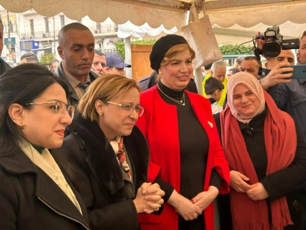 مولوجي : منح 2200 رخصة لفتح مطاعم الرحمة خلال رمضان