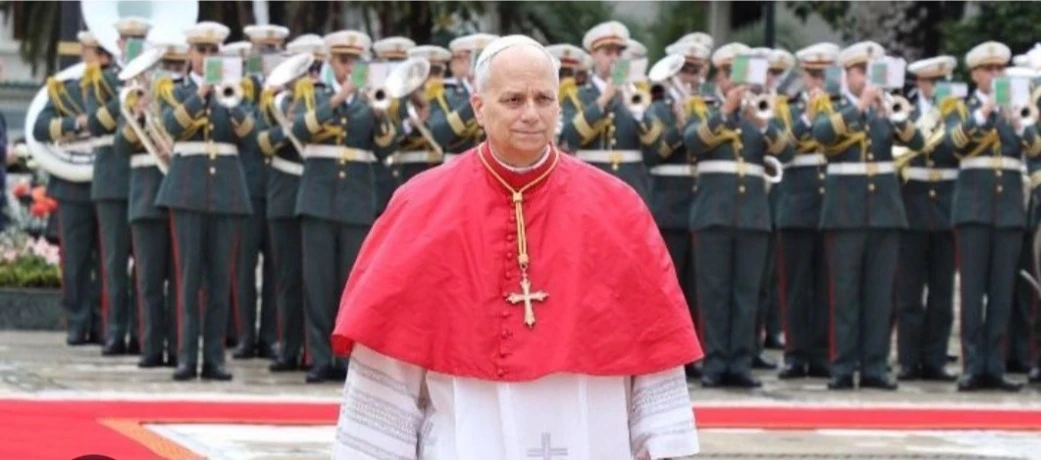 البابا ليون الرابع عشر يصل إلى عنابة