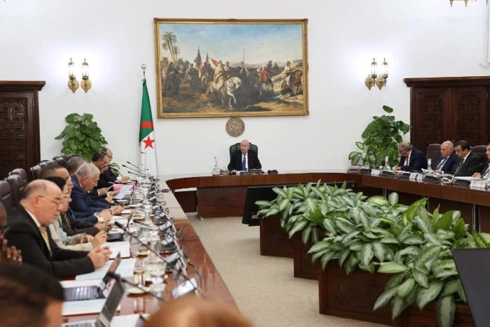 مجلس الوزراء:  الجزائر ستتسلم أزيد من 110 مليون دولار من الأموال المنهوبة