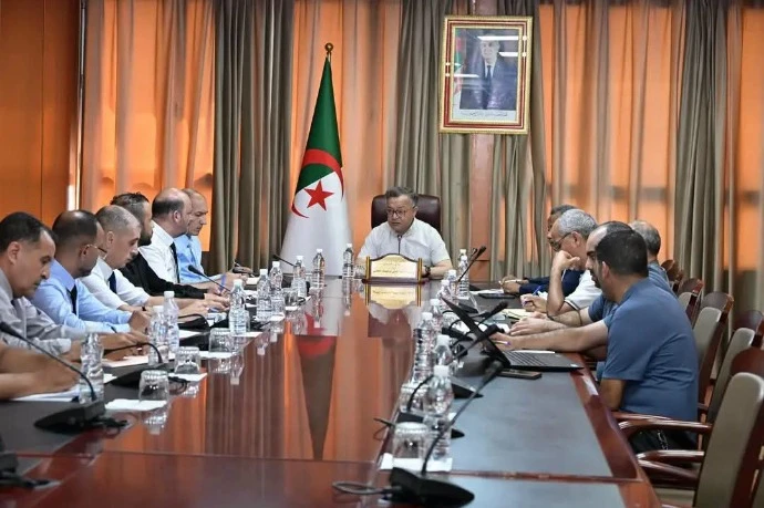 بداري يترأس اجتماعا تنسيقيا حول مدى جاهزية المؤسسات الخدماتية