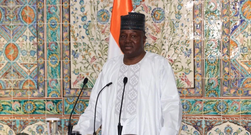 رئيس جمهورية تشاد ينهي زيارته الرسمية إلى الجزائر