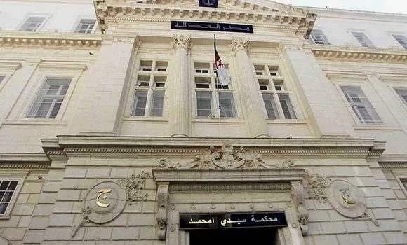 التماس عقوبة 10 سنوات حبسا نافذا في حق الوزير المنتدب السابق نسيم ضيافات