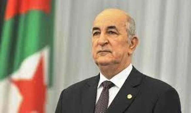رئيس الجمهورية يحيي العمال الجزائريين ويدعو الى مواصلة الالتفاف حول المسار  الإصلاحي الشامل لبناء الجزائر الجديدة