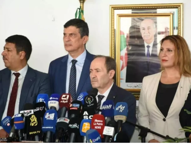 بلعابد:  الدولة اتخذت كافة الإجراءات اللازمة لإعادة تأهيل المؤسسات التعليمية  المتضررة من التقلبات الجوية