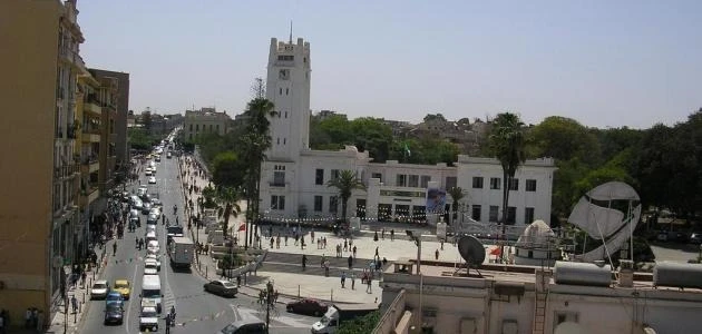 مستغانم : الندوة التجديدية لنقابة  كناب/بنك