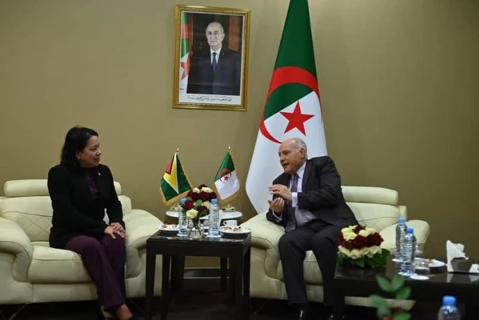 عطاف يستقبل السفيرة والمندوبة الدائمة لدولة غويانا لدى منظمة الأمم المتحدة بنيويورك