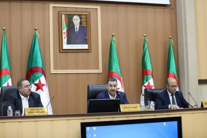 تعليمات بالتدقيق في قوائم المستفيدين من منحة رمضان
