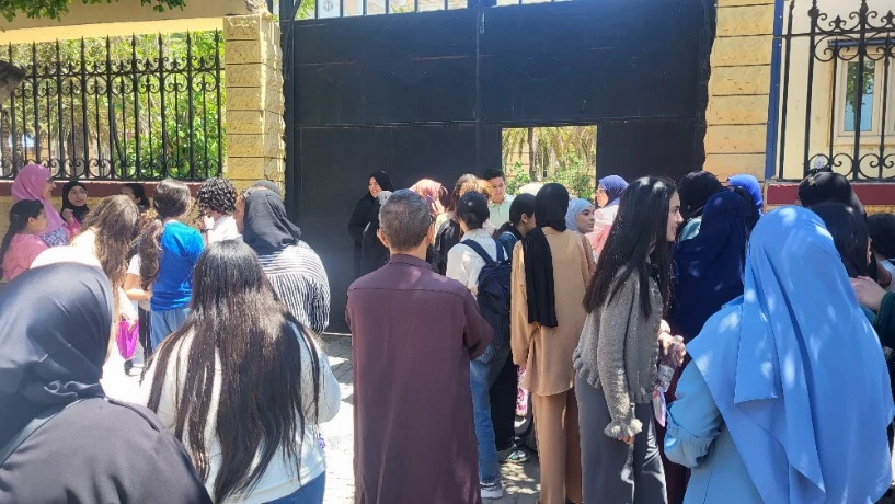 في اليوم الاول من امتحان البيام :ارتياح لسهولة اسئلة مادتي اللغة العربية والعلوم الفيزيائية