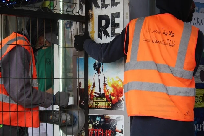 في حملة واسعة لتحرير الأرصفة ...هدم 22 توسعا عشوائيا  بالياسمين