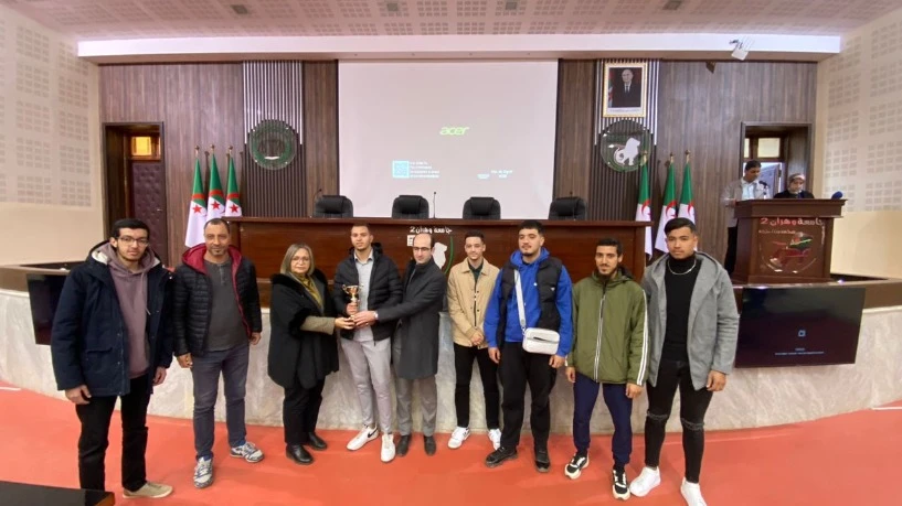 جامعة وهران 2  تحيي الذكرى المزدوجة لمظاهرات 11 ديسمبر  1960 واليوم الوطني للرياضة الجامعية