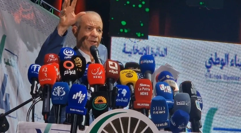 بن قرينة يدعو من وهران إلى تعزيز الأمن القومي وترسيخ التنمية الشاملة