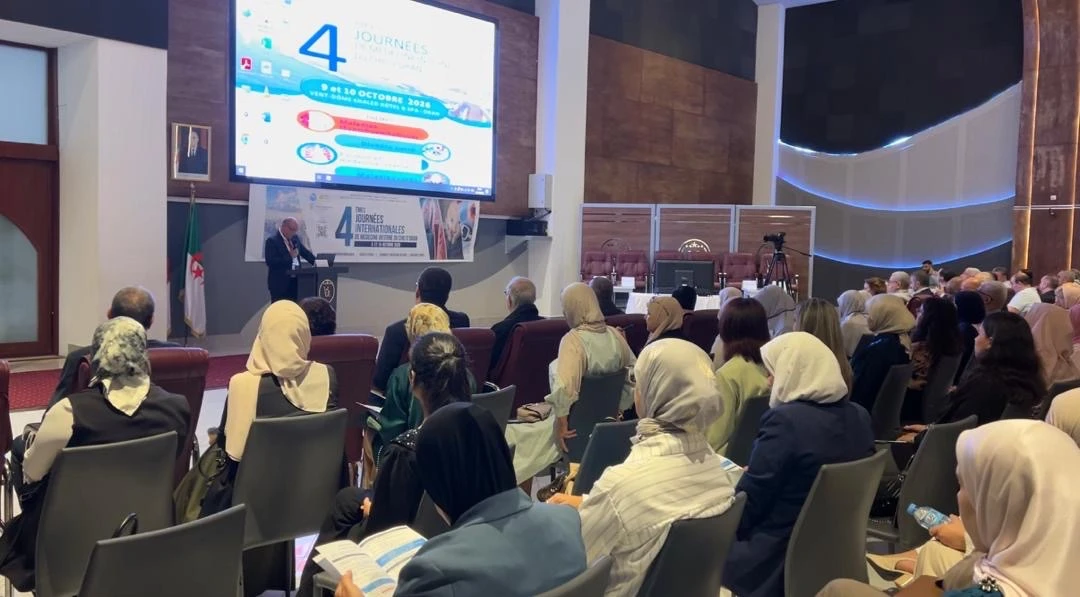 مستشفى بن زرجب  ينظم الأيام الدولية للطب الداخلي: مناقشة مستجدات التكفل بالامراض المزمنة والنادرة