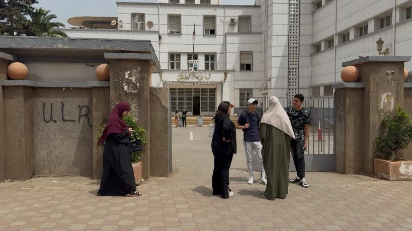 ارتياح واضح  في أول  يوم : إجماع على سهولة امتحان   مادة اللغة العربية