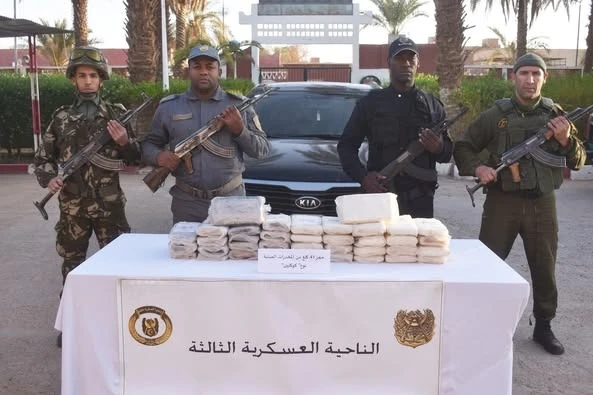 الجيش الوطني الشعبي: إرهابي يسلم نفسه وتوقيف 9 عناصر دعم للجماعات الإرهابية  خلال أسبوع