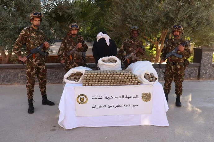 إحباط محاولات إدخال أزيد من 12 قنطارا من الكيف المعالج عبر الحدود مع المغرب  خلال أسبوع