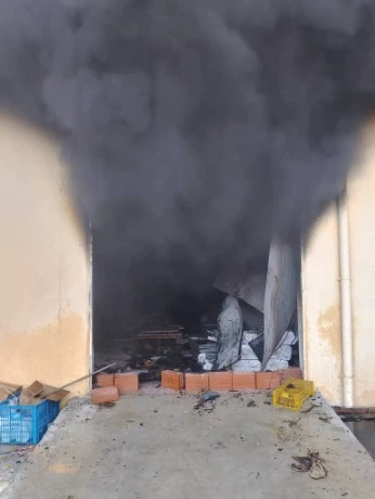 البليدة: إصابة 6 أشخاص في حريق مصنع القداحات ببلدية بوقرة