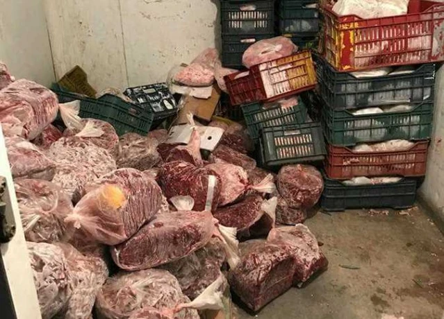 حجز 1361 كلغ من اللحوم الفاسدة بمحل بدالمونت ورفض القائمين على حديقة الحيوانات نتيجة كمية السموم المتواجدة بها