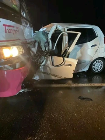 وفاة شخصين وجرح اثنين في اصطدام حافلة بسيارة بسعيدة