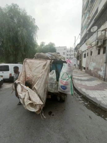 وهران: توقيف 3 "شرامطية" بدون وثائق هوية وحجز سيارة لجمع النفايات الحديدية والبلاستيكية