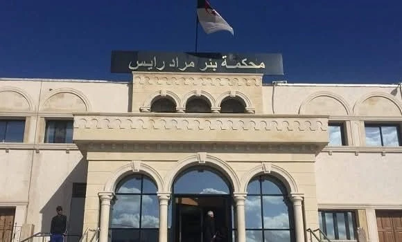 محكمة بئر مراد رايس: نيابة الجمهورية تأمر بفتح تحقيق في حادثة إقدام مواطن على إضرام النار في جسده