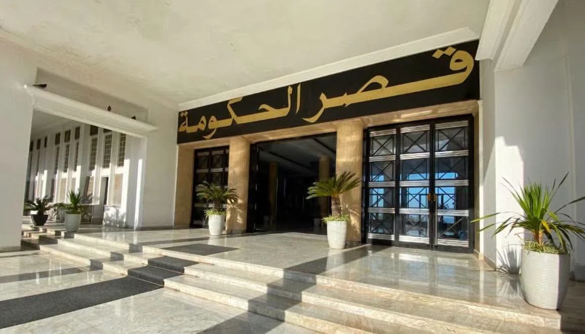 تنفيذا لتعليمات رئيس الجمهورية، سيفي يشرف على تنصيب اللجنة الدائمة لمتابعة ومعالجة طلبات الاستيراد