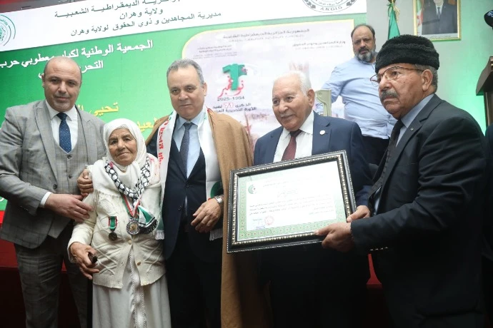 تاشريفت يؤكد أن الوعي التاريخي المتجدد لأمجاد ومكاسب الماضي سيظل رصيد الأمة من القيم الخالدة ومرجعيتها الناصعة