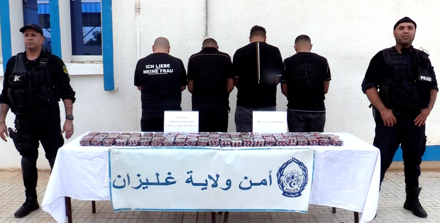 غليزان: تفكيك شبكة لترويج المهلوسات وحجز أكثر من 13 ألف كبسولة