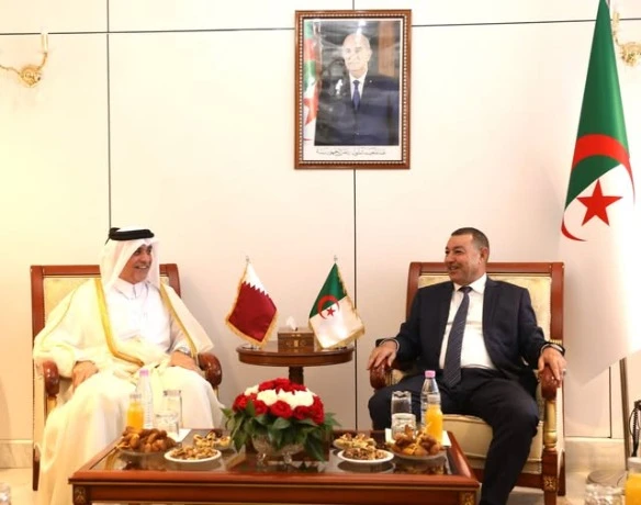 وزير النقل يستقبل سفير دولة  قطر بالجزائر
