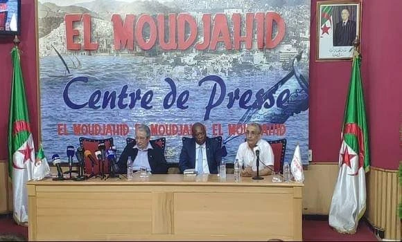 الثورة الجزائرية كانت مدرسة للزعيم الراحل نيلسون مانديلا