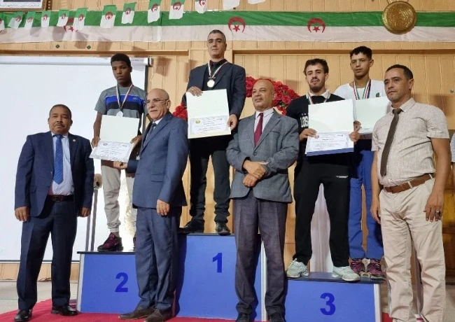 البيض.....تكريم المتوجين بالمراتب الأولى في إختتام الطبعة الثانية لأولمبياد المهن
