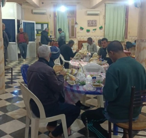 مسجد "أبي ذر الغفاري" صّرح ديني جديد بتندوف  تحفة معمارية ومنارة للتعبّد وتلاوة القرآن