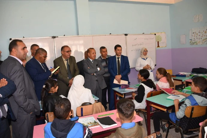 معسكر : قرية السوايحية تستفيد من ملعبين جواريين و6 أقسام بالطور المتوسط