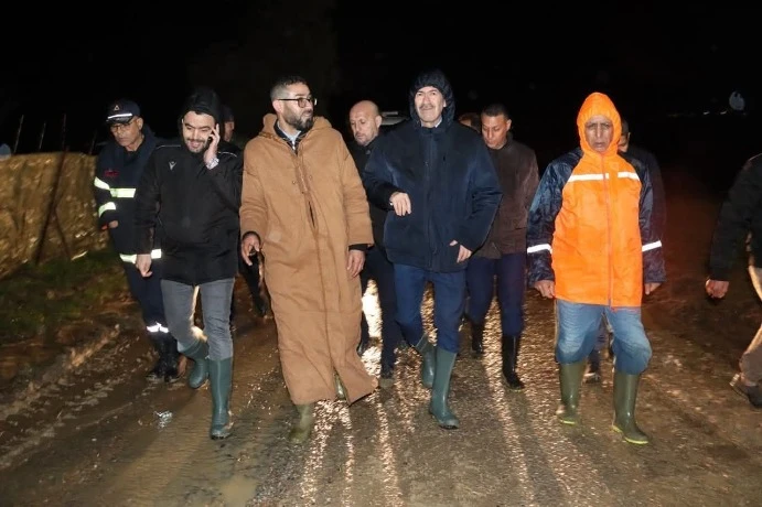 والي الشلف ابراهيم غميرد يقف على مخلفات الأمطار  بسنجاس وبني راشد