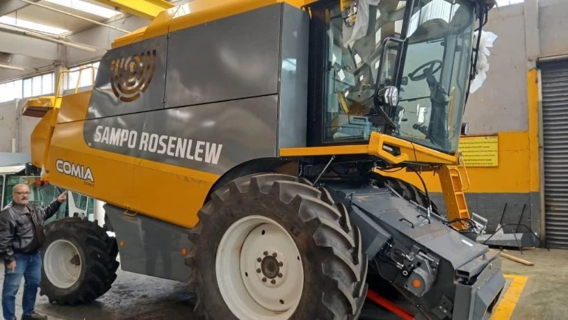 شركة "سامبو" الجزائرية - الفنلندية  لتصنيع عتاد الحصاد والجني بسيدي بلعباس :جهود لتكييف الإنتاج مع برنامج  استصلاح 3 ملايين هكتار عبر الوطن