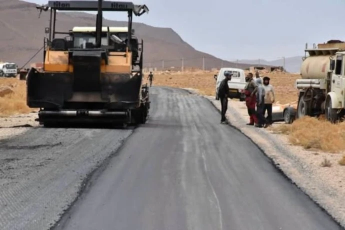 النعامة...تقدم أشغال مشروع ازدواجية الطريق الوطني رقم06