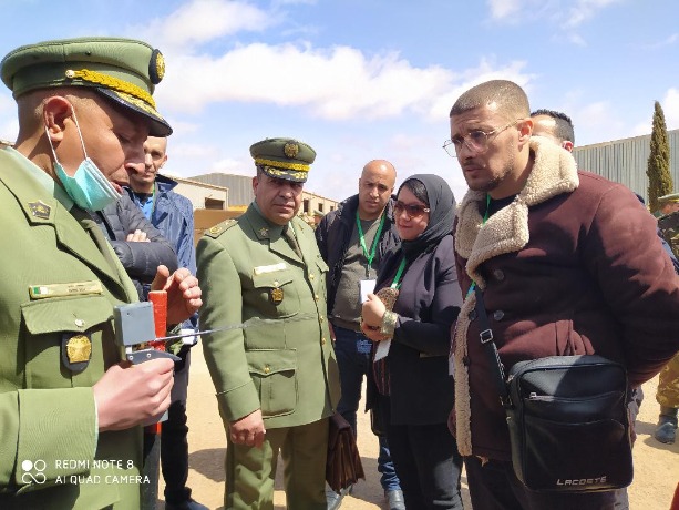 رجال الإعلام في زيارة موجهة إلى الفرقة الثامنة المدرعة بسيدي بلعباس