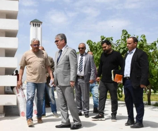 والي غليزان كمال بركان يقف على أشغال مسجد القطب ويستعجل تسليم المشروع