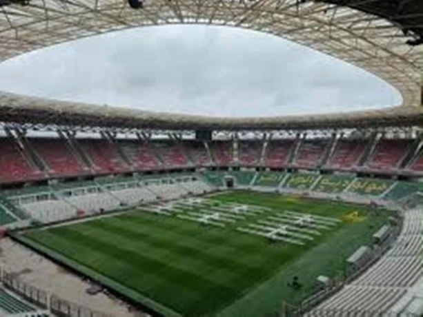 بعد تدشين مسابح جوارية بالبيض... إطلاق مشاريع إنجاز وتأهيل عدة ملاعب