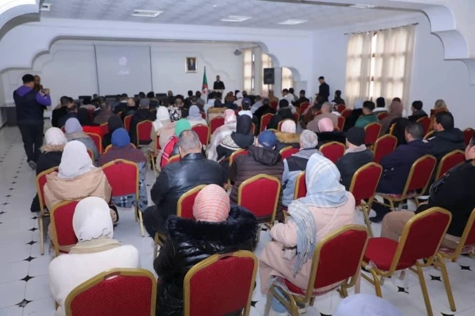 بحضور رئيس لجنة التعاون والعلاقات الدولية بالمجلس الأعلى للشباب...  لقاء تشاوري بغليزان لإبراز تطلعات شباب