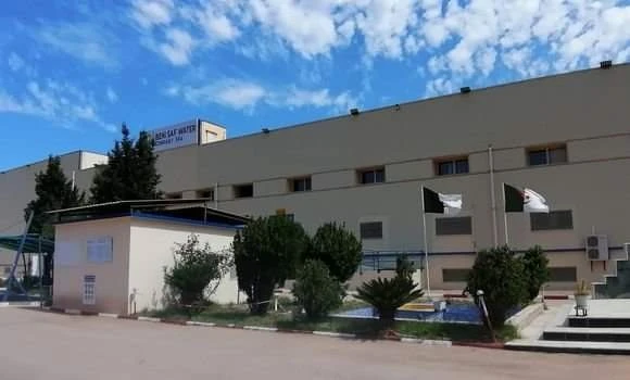 فتح تحقيق لمعرفة أسباب الحريق بمحطة تحلية المياه ببني صاف