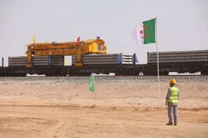 جلاوي يؤكد بتندوف أن خط السكة الحديدية المنجمي غارا جبيلات-تندوف-بشار  سيكون جاهزا قبل نهاية ديسمبر