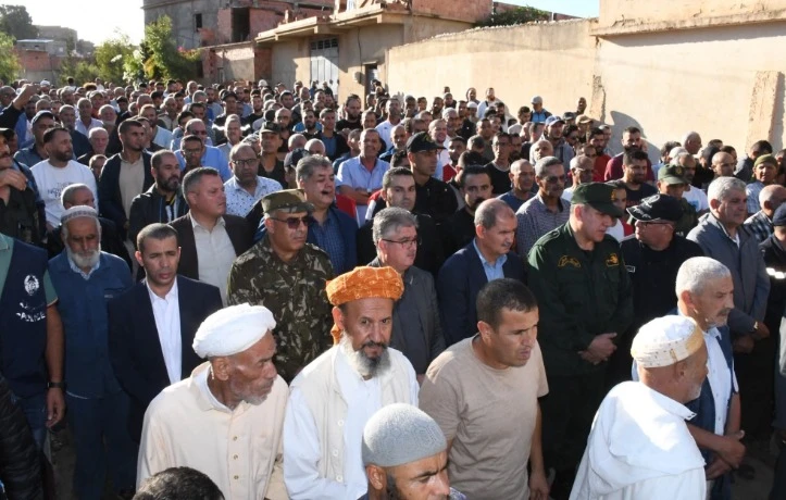 غليزان: وادي ارهيو تودع الطفل قصي بوزيان ضحية الفيضانات