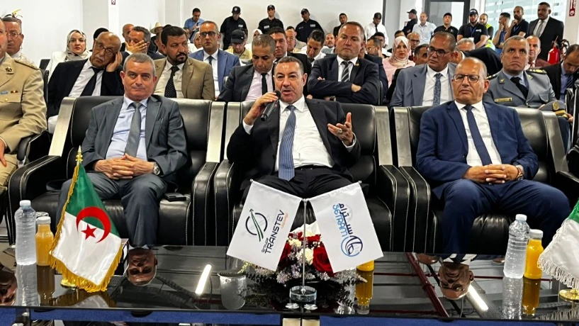وزير النقل يدعم النقل الحضري والشبه الحضري بمستغانم ويثمن تجربة "سيترام" كنموذج ناجح للنقل النظيف